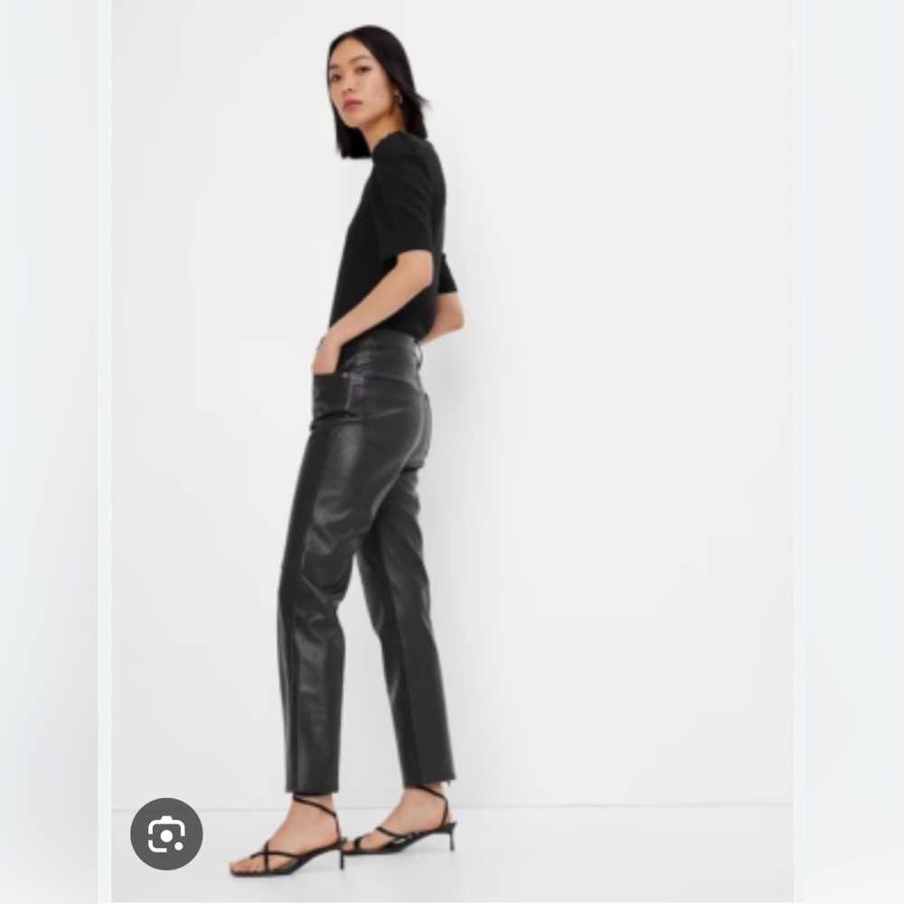 GAP Black Cheeky Straight Sky High Jeans- Vegan Leather